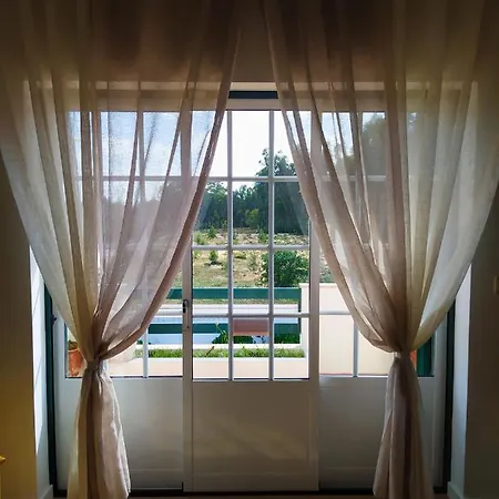 בית נופש Casa Da Nelita סאו מרטיניו דו פורטו
